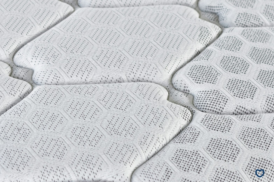 Matelas ferme ou moelleux : la vraie question à se poser